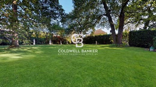 Land in Maisons-Laffitte, Yvelines