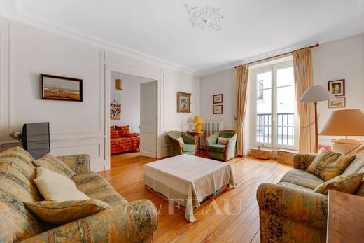 Duplex in Versailles, Yvelines