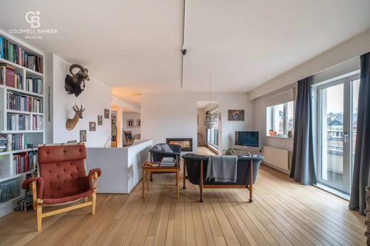 Apartment / Etagenwohnung in Uccle/Ukkel, Region Brüssel-Hauptstadt