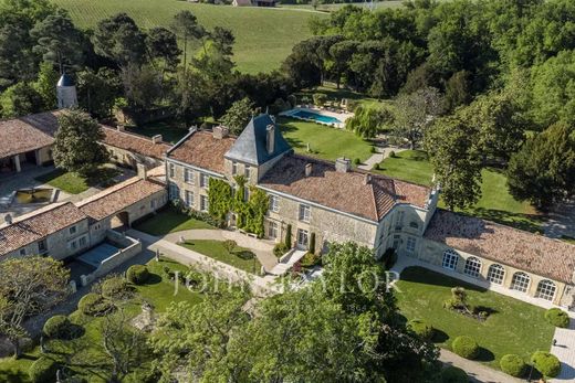 Castle in Lignan-de-Bordeaux, Gironde
