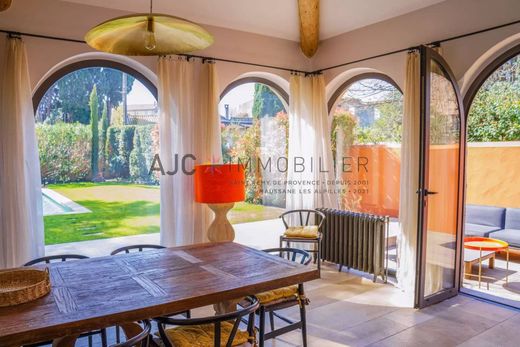Luxury home in Saint-Rémy-de-Provence, Bouches-du-Rhône