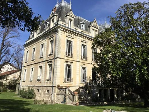 Luxury home in Montélimar, Drôme