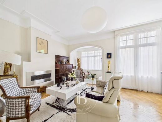 ‏בתי יוקרה ב  La Madeleine, North