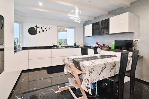 Luxury home in Laives, Bolzano