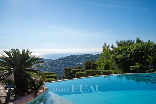 Luxus-Haus in Cavalaire-sur-Mer, Var