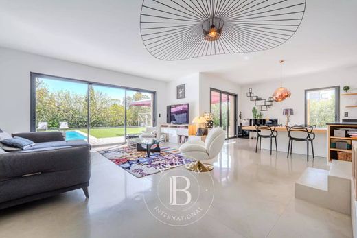 Casa di lusso a Aix-en-Provence, Bocche del Rodano