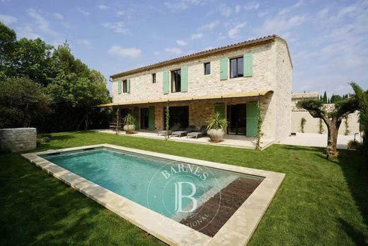 Элитный дом, Saint-Rémy-de-Provence, Bouches-du-Rhône
