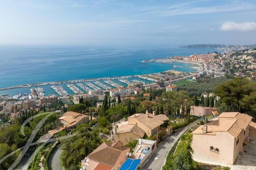 Grundstück in Menton, Alpes-Maritimes