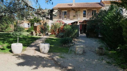 Luxury home in Arles, Bouches-du-Rhône