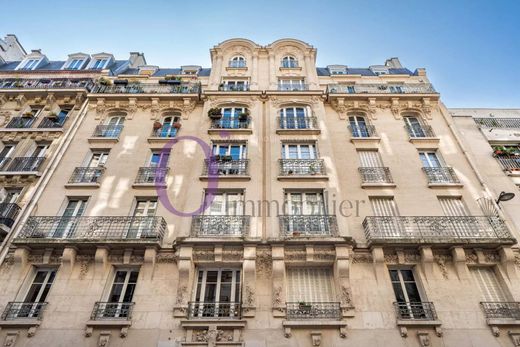 Apartment in Buttes-Chaumont, Villette, Bas Belleville, Paris