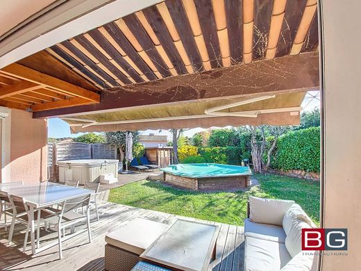 Luxury home in Mougins, Alpes-Maritimes