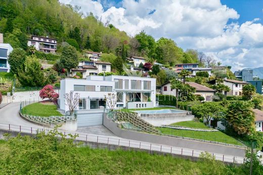 Villa a Muzzano, Lugano