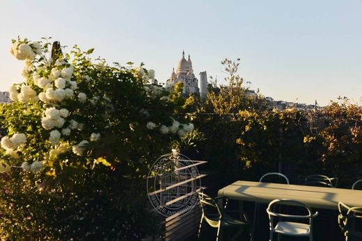 Appartement à Montmartre, Abbesses, Grandes-Carrières, Paris