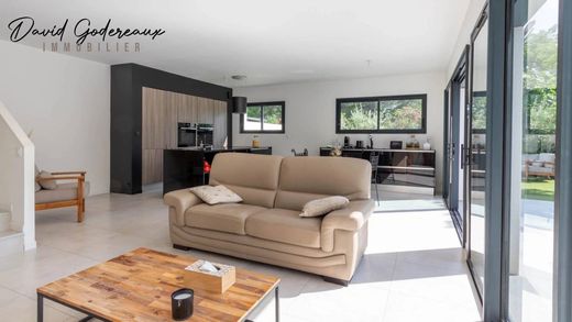 Вилла, Сент-Рафаэль, Var