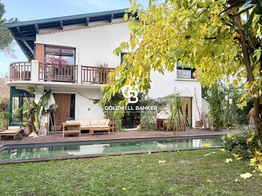 Casa di lusso a Arcachon, Gironda