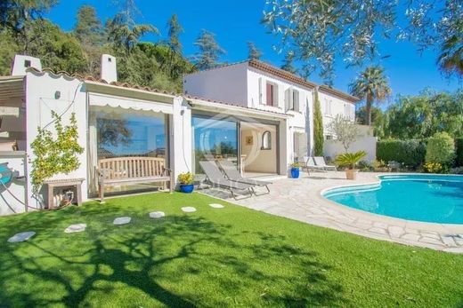 Villa in Villeneuve-Loubet, Alpes-Maritimes