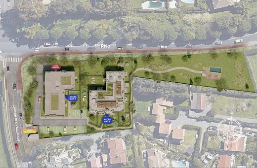 Apartment / Etagenwohnung in Antibes, Alpes-Maritimes