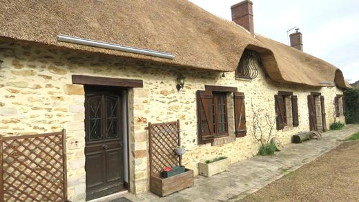 Casa di lusso a Hermeray, Yvelines