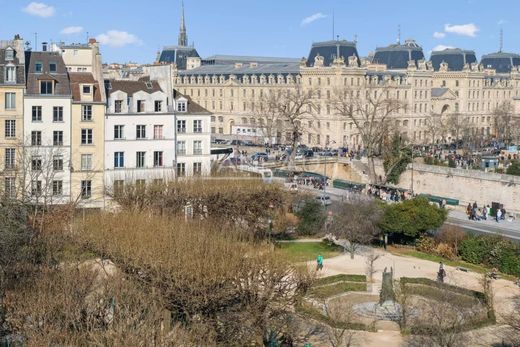 Apartment in Beaubourg, Marais, Notre Dame - Ile de La Cité, Paris