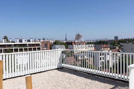 ‏דירה ב  Issy-les-Moulineaux, Hauts-de-Seine