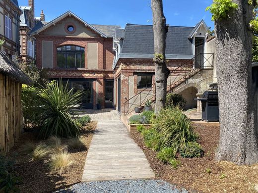 Luxury home in Houlgate, Calvados