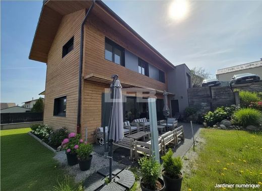 Luxury home in Menthonnex-sous-Clermont, Haute-Savoie