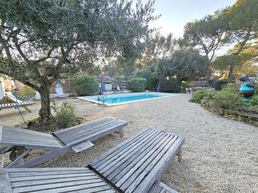 Luxe woning in Puget, Vaucluse