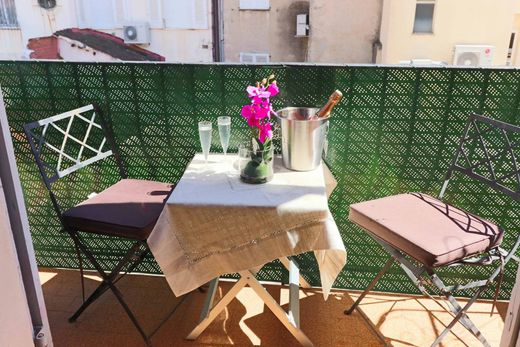 아파트 / 칸, Alpes-Maritimes