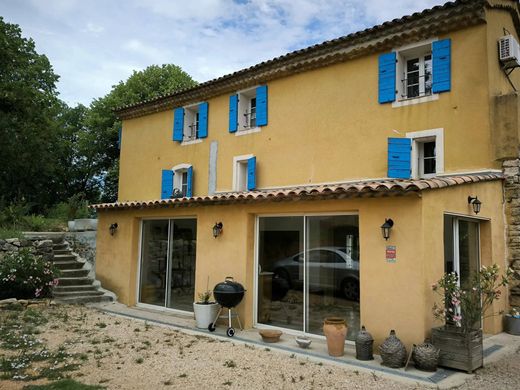 Demeure ou Maison de Campagne à Barjols, Var