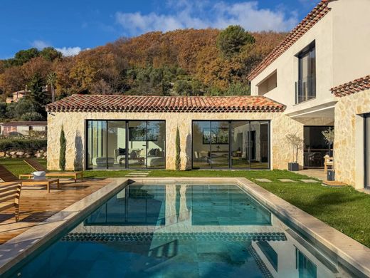 Casa di lusso a Tourrettes-sur-Loup, Alpi Marittime