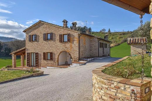 Luxury home in Urbania, Pesaro and Urbino