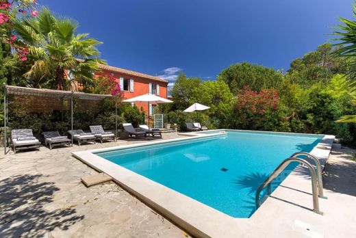 Luxus-Haus in Antibes, Alpes-Maritimes