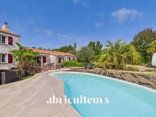 Luxury home in Saint-Hilaire-de-Chaléons, Loire-Atlantique