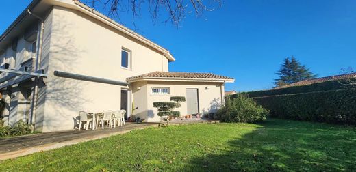 Luxe woning in La Brède, Gironde