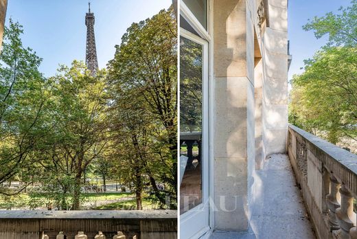 Apartment in Tour Eiffel, Invalides – Ecole Militaire, Saint-Thomas d’Aquin, Paris