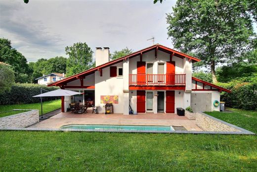 Casa de luxo - Bassussarry, Pirineus Atlânticos