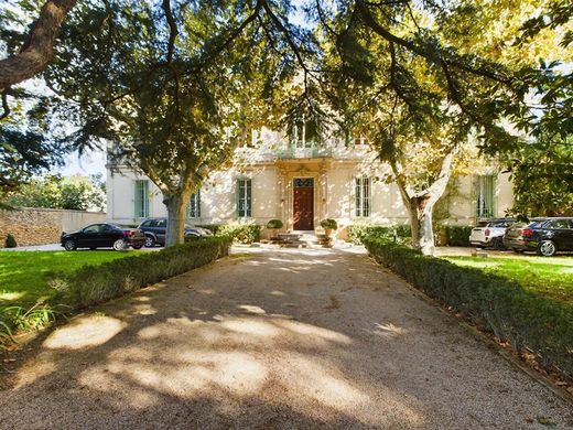 Luxury home in Grans, Bouches-du-Rhône