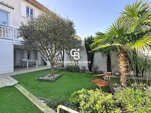 Luxury home in Les Sables-d'Olonne, Vendée