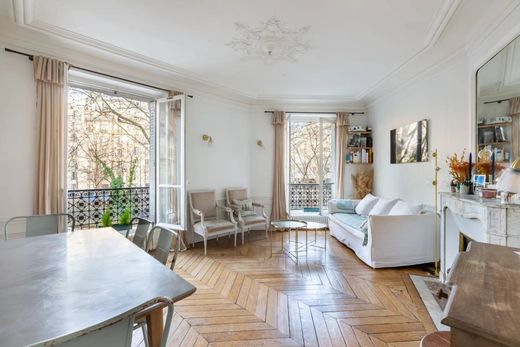 Apartment / Etagenwohnung in Monceau, Courcelles, Ternes, Paris