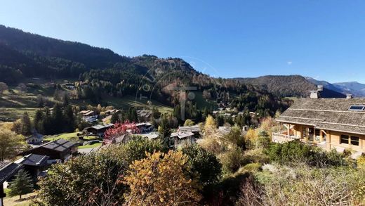 Grond in La Clusaz, Haute-Savoie