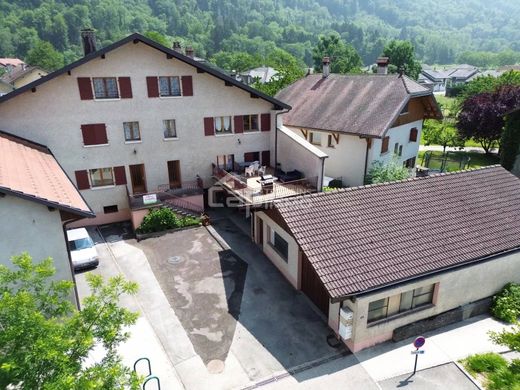 Orcier, Haute-Savoieの高級住宅