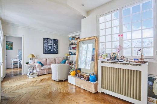 Apartment / Etagenwohnung in Saint-Germain, Odéon, Monnaie, Paris