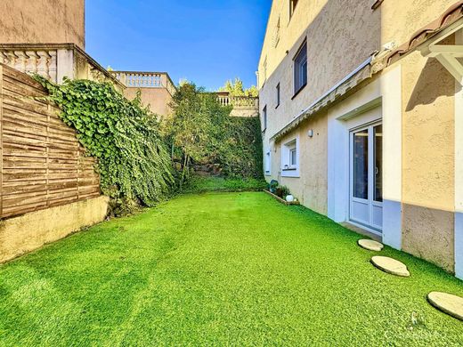 Appartement à Auribeau-sur-Siagne, Alpes-Maritimes