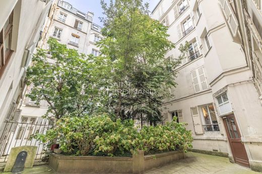 Apartment in Monceau, Courcelles, Ternes, Paris