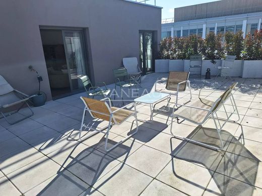 Apartment / Etagenwohnung in Rueil-Malmaison, Hauts-de-Seine