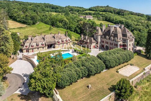 Замок, Beaulieu-sur-Dordogne, Corrèze