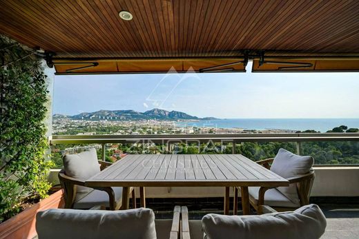 Квартира, Марсель, Bouches-du-Rhône