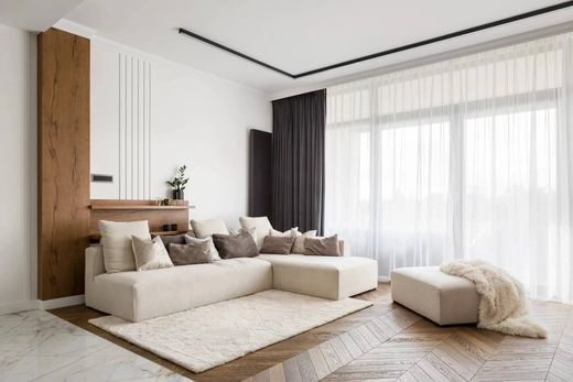 Apartment in Garches, Hauts-de-Seine
