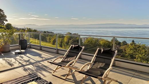 ﺷﻘﺔ ﻓﻲ Évian-les-Bains, Haute-Savoie