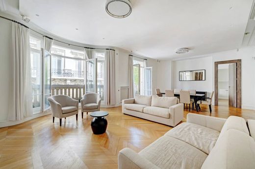 Apartment / Etagenwohnung in La Muette, Auteuil, Porte Dauphine, Paris
